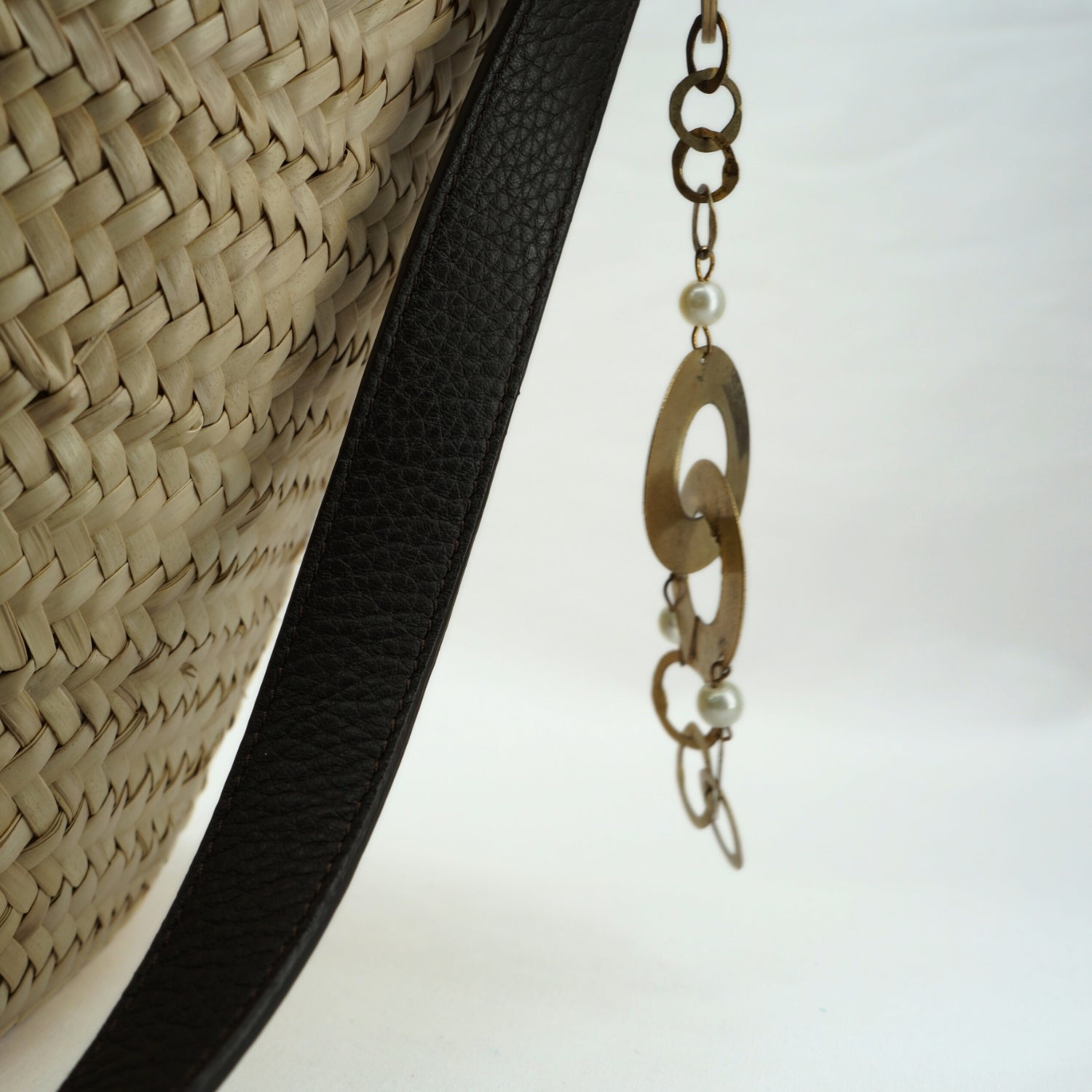 Couffin été en cuir : Élégance et confort pour bébé cet été