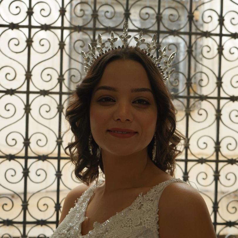 Couronne de halo avec des pierres précieuses blanches, couronne de mariée Halo de mariage , casque Halo, couronne de reine, couronne de festival et mariage