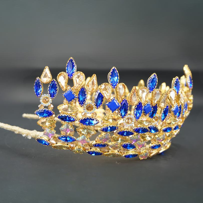 Couronne couleur bleu et dorée ,Tiare bleu, couronne bleue, couronne annulaire bleue, couronne de princesse, couronne de bal, couronne de péagère, couronne, couronne de mariée, couronne de fête