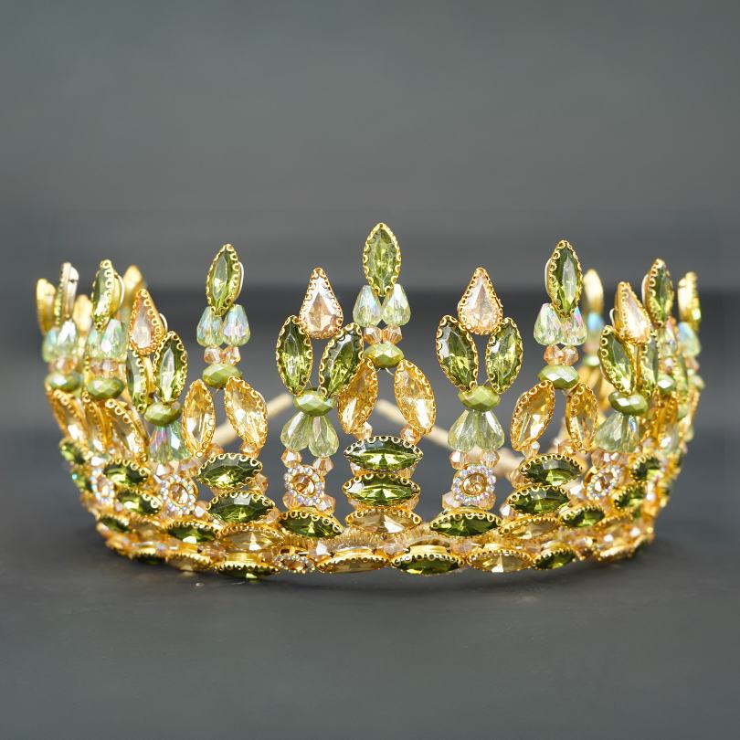 Couronne couleur vert et dorée, Diadème émeraude, couronne vert émeraude, diadème en cristal vert, cheveux de vigne verts