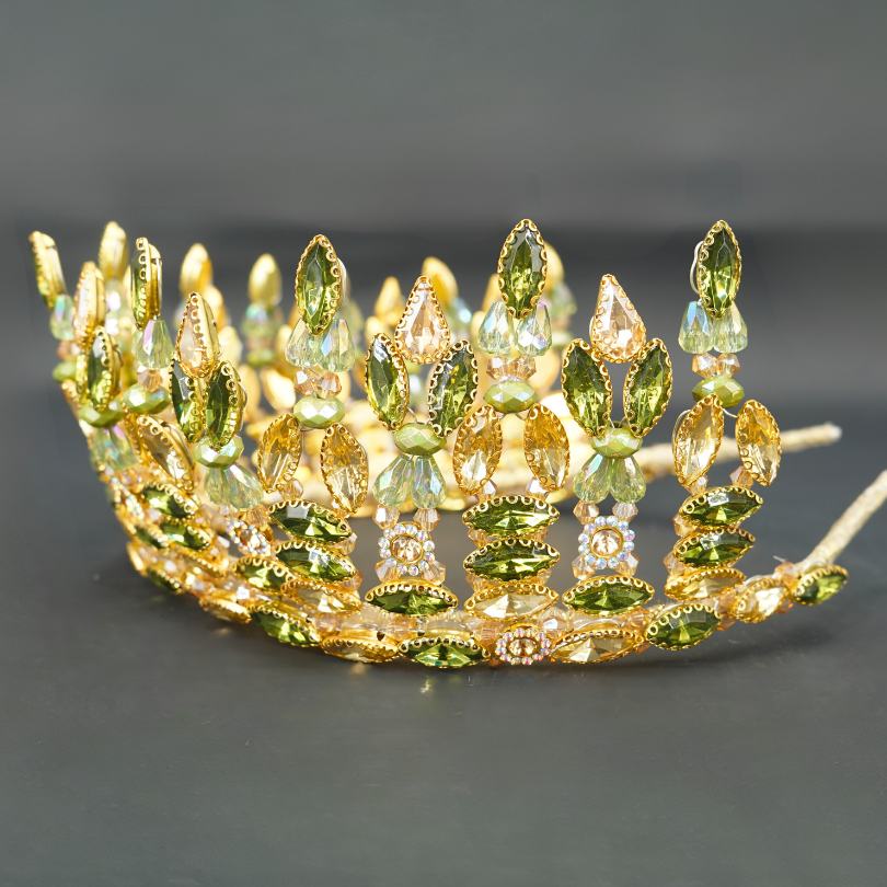 Couronne couleur vert et dorée, Diadème émeraude, couronne vert émeraude, diadème en cristal vert, cheveux de vigne verts