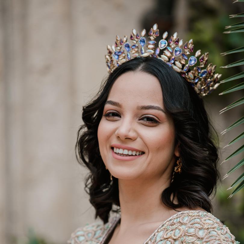 Couronne de mariage couleur violet fait à la main de luxe, couronne de mariée de mariage, couronne de cristal de strass, bijoux de cheveux de mariée de femmes, diadème de réception de mariage