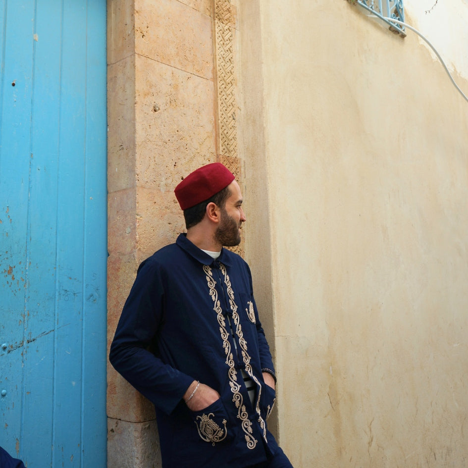 Dengri bleu brodé pour homme – Style traditionnel tunisien
