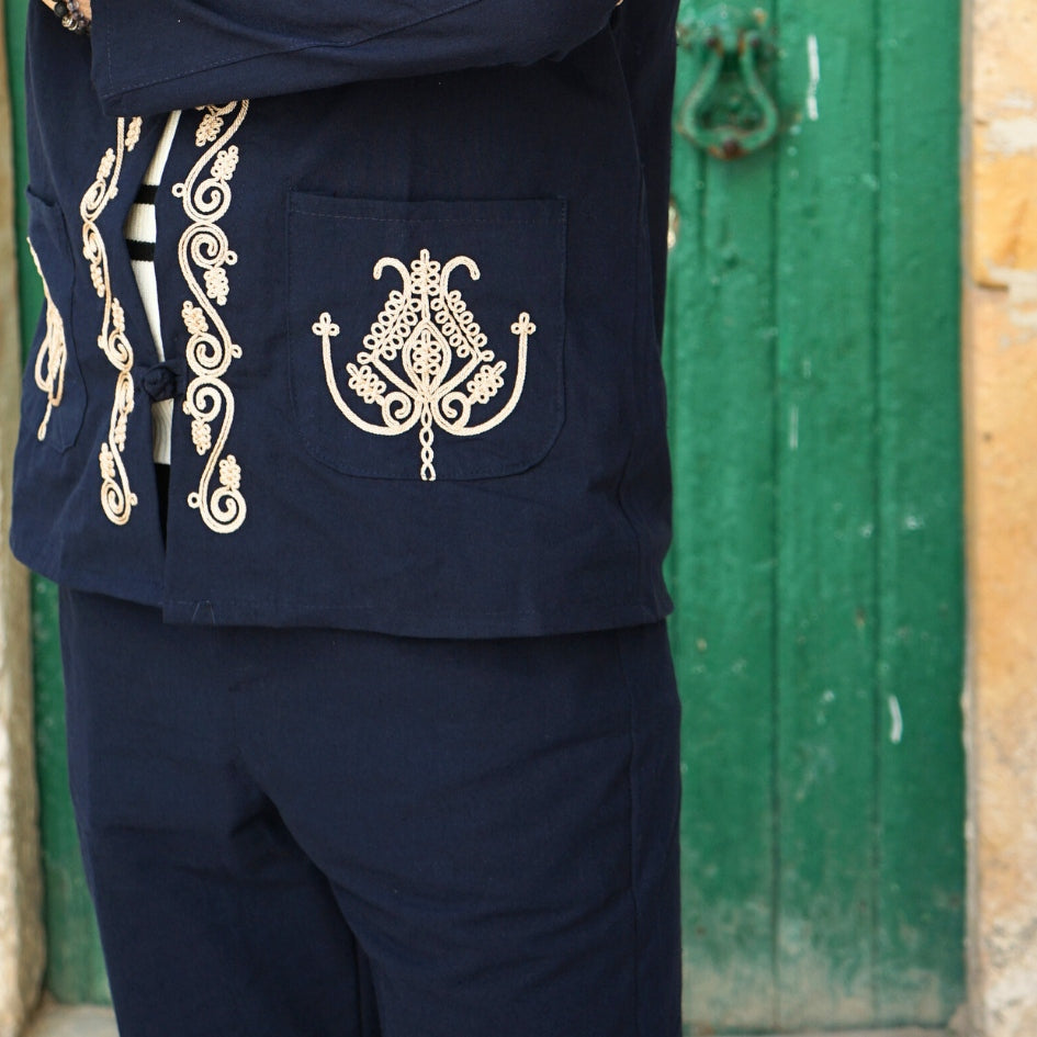 Dengri bleu brodé pour homme – Style traditionnel tunisien