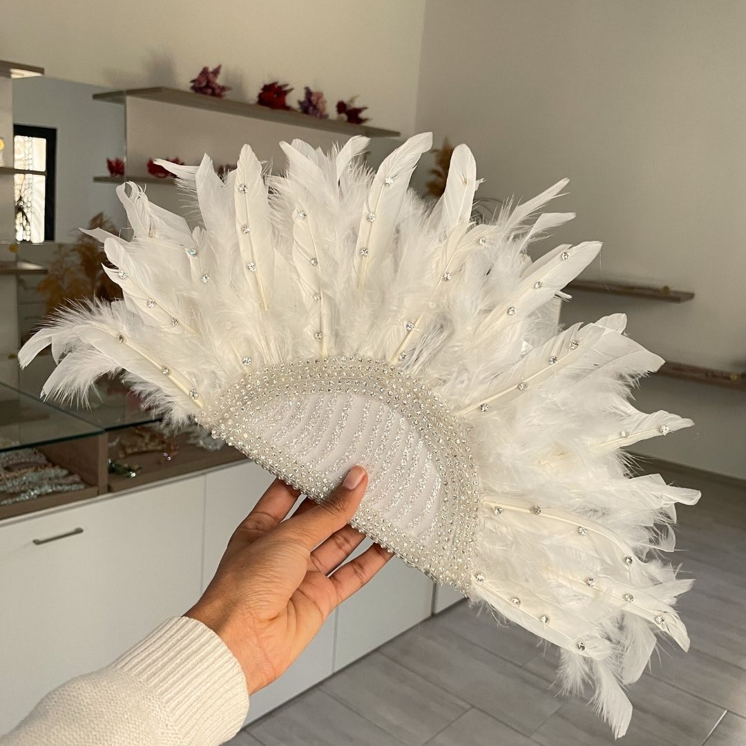 Eventail Festif Blanc avec plumes et strass en blanc