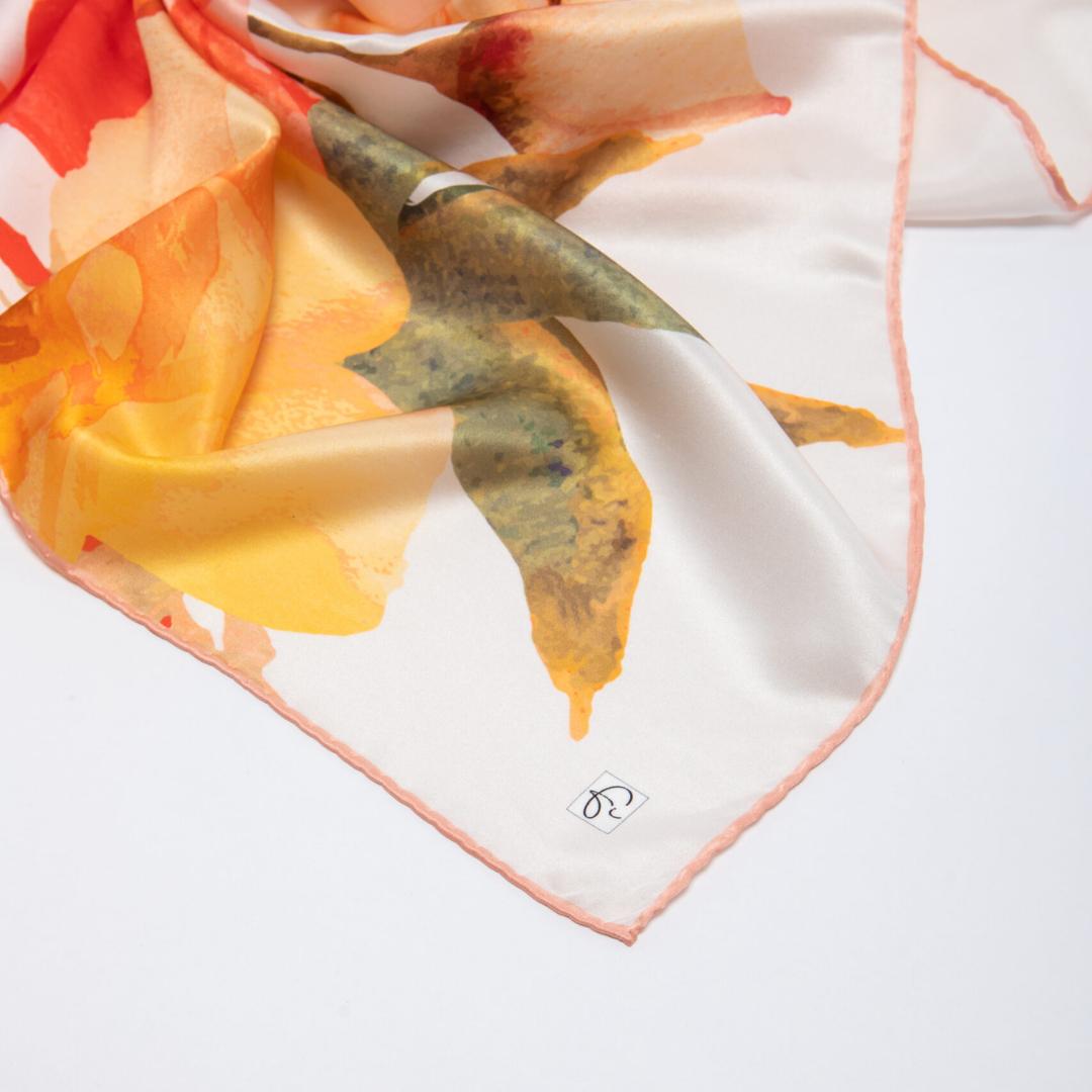 Foulard rouge et jaune en soie naturelle "Falling in love"