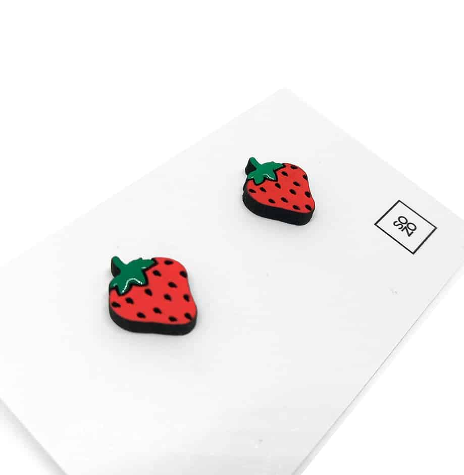 Boucles d’oreilles « Fraise » en bois – originales et handmade