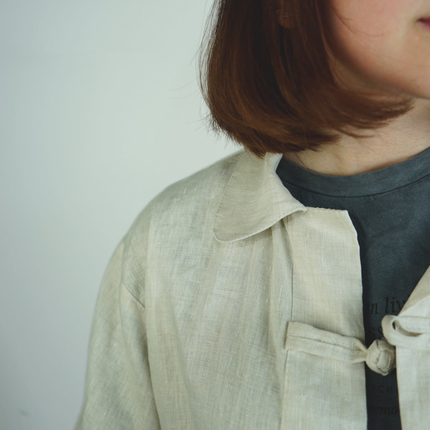 Gilet lin naturel exclusif : élégance amazigh irrésistible