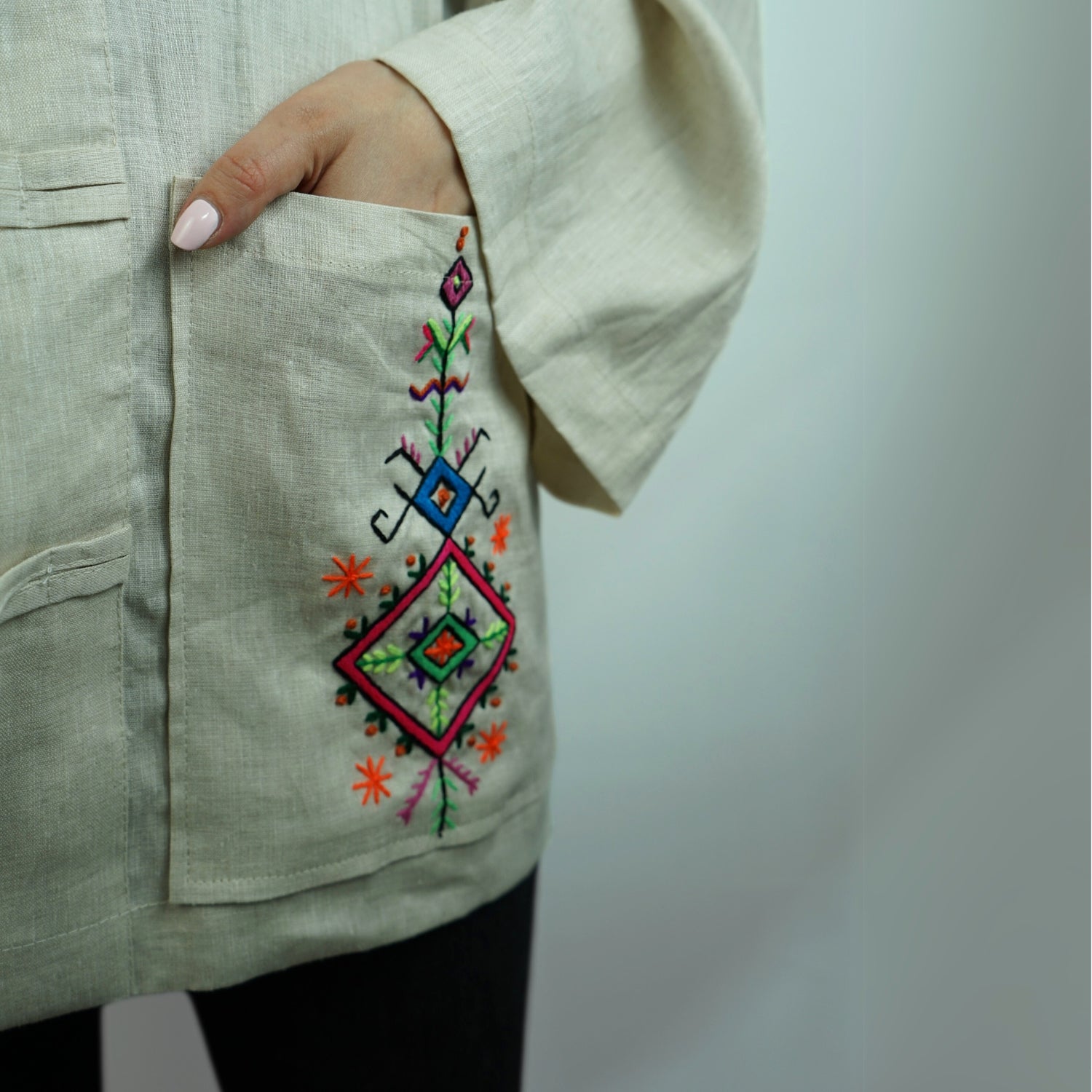 Gilet lin naturel exclusif : élégance amazigh irrésistible