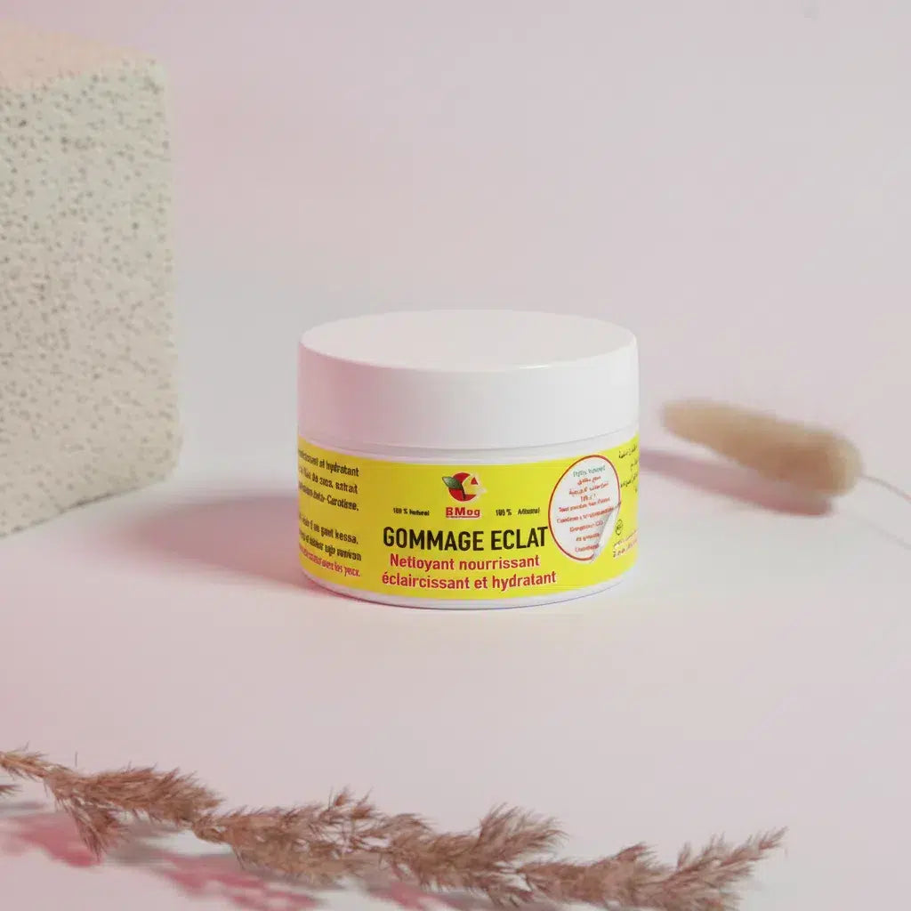 Gommage visage éclat instantané pour une peau radieuse et lisse