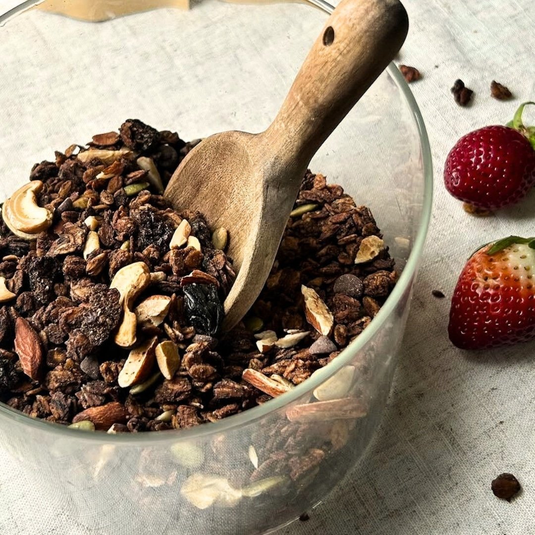 Granola chocolat 100% naturel (Végan, sans gluten, sans sucre raffiné)