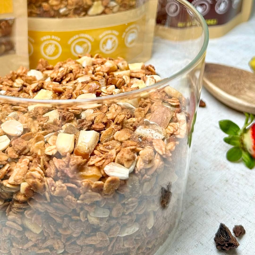 Granola golden 100% naturel (Végan, sans gluten, sans sucre raffiné)