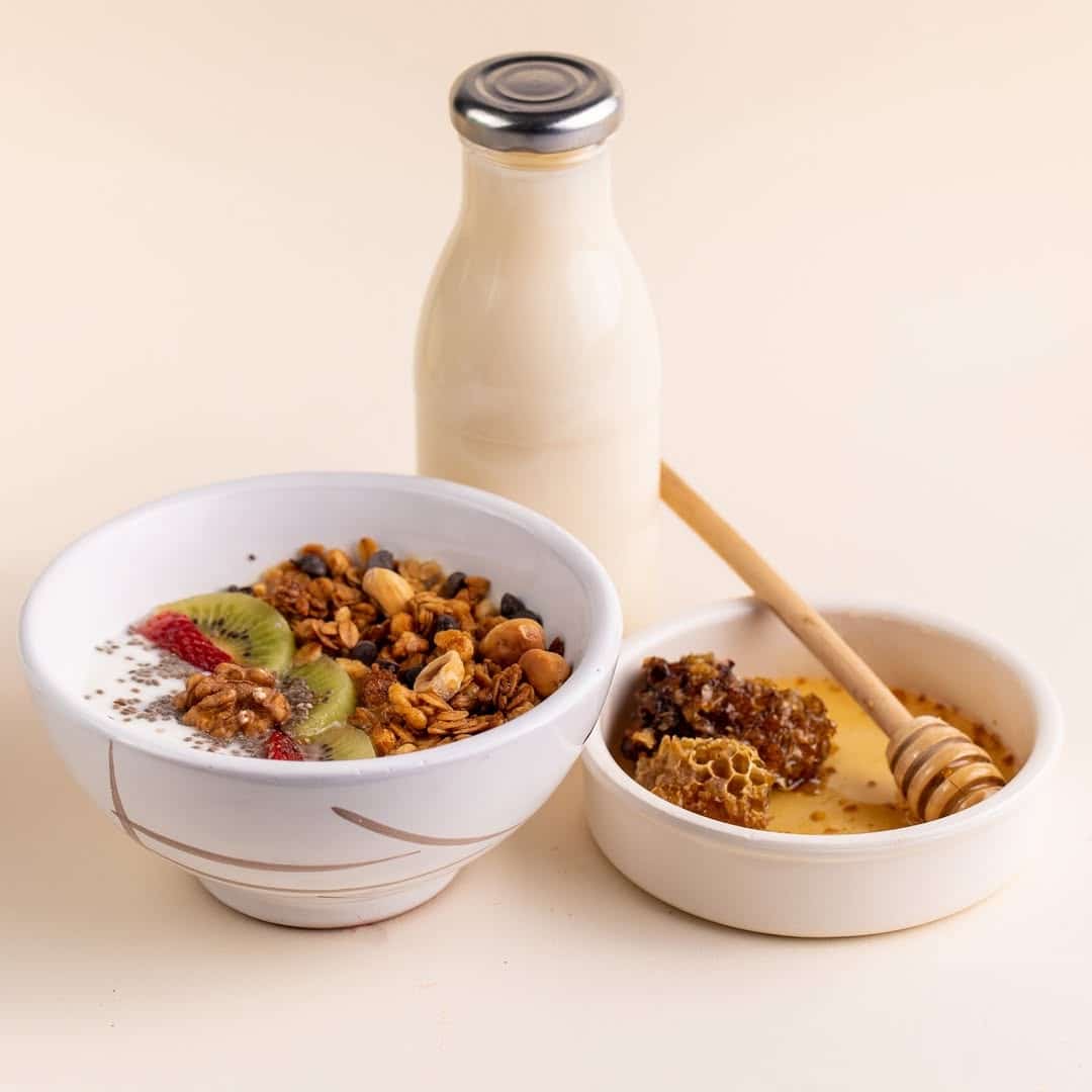 Granola crunchy au chocolat et Aux noisettes grillées