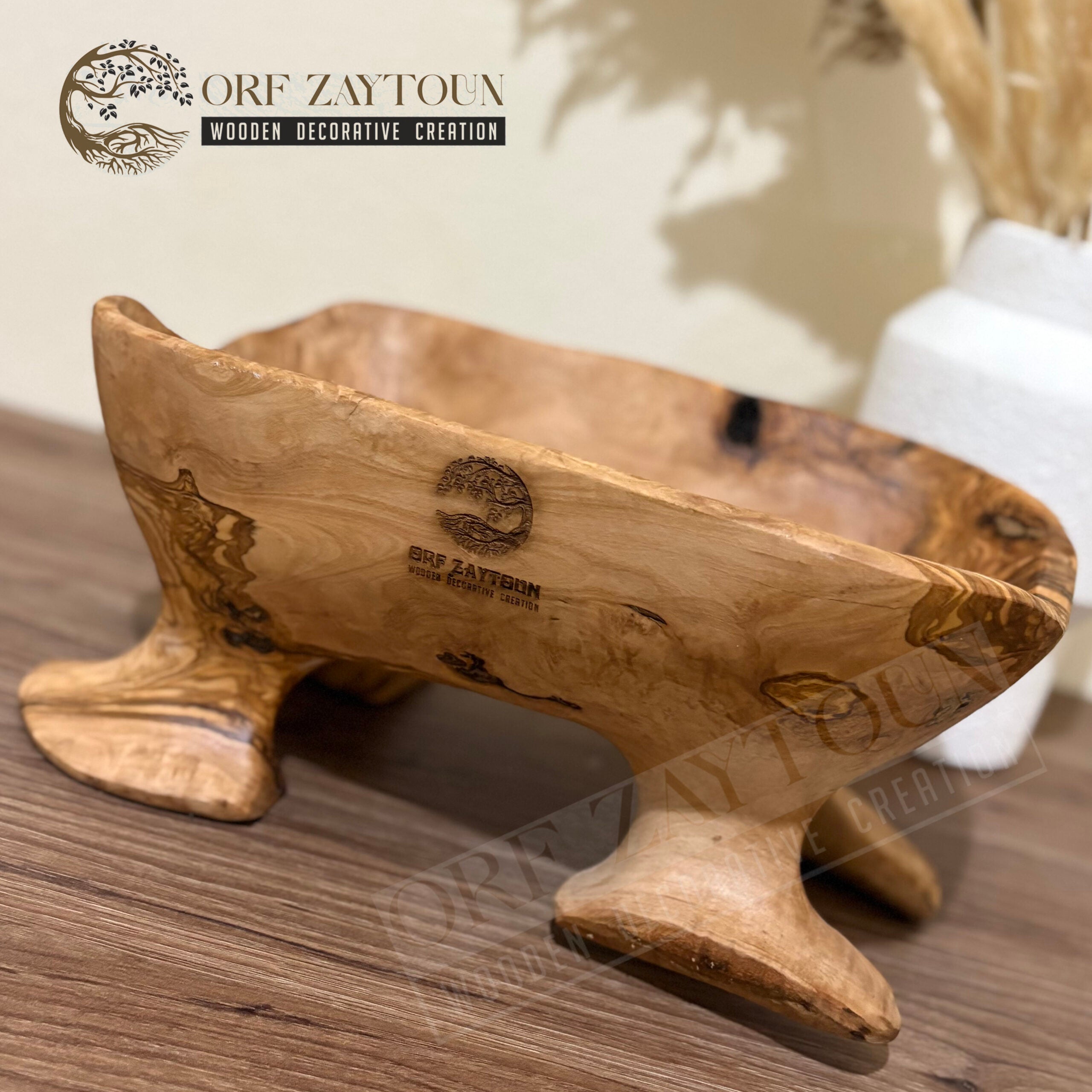Panier sculpté en bois d’olivier