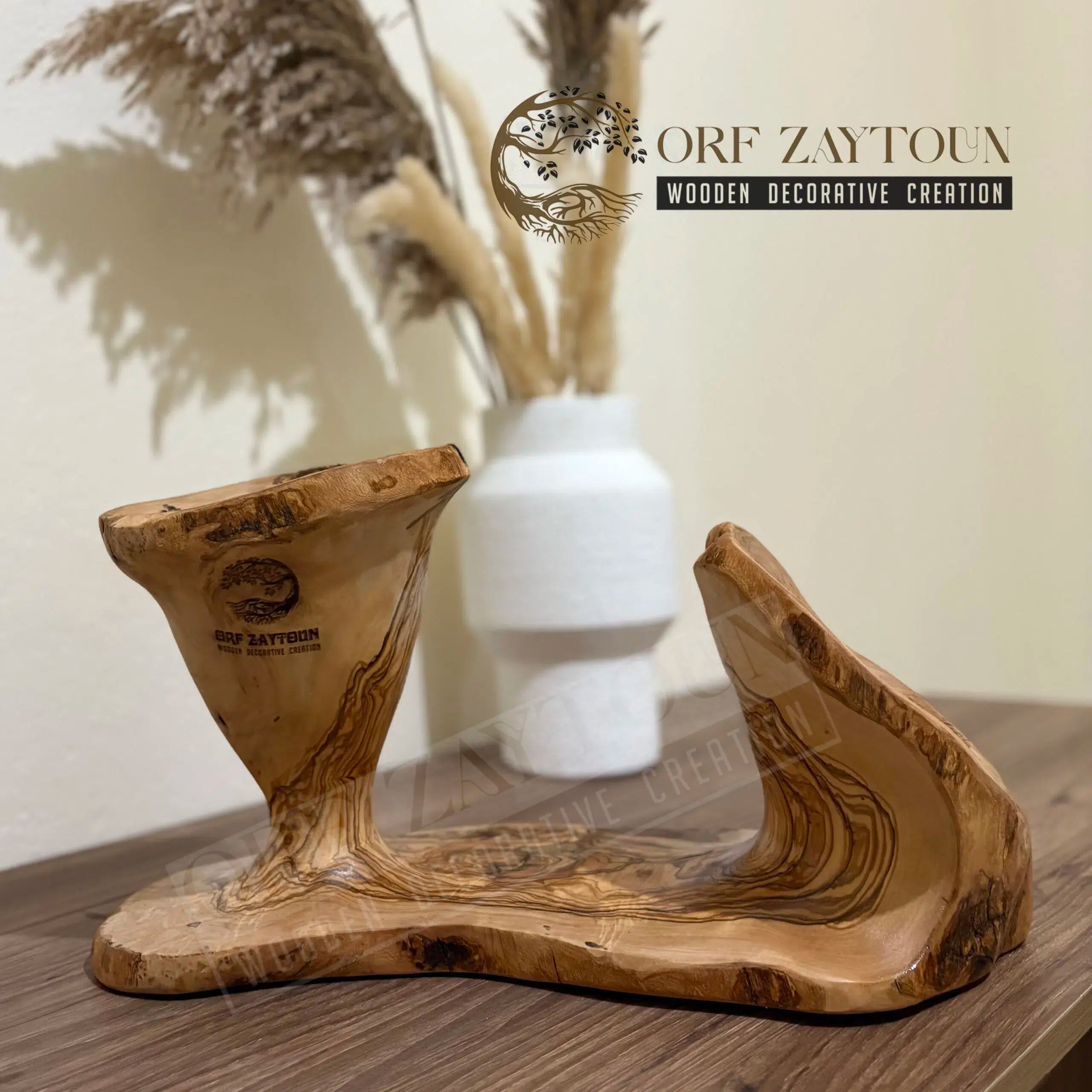 decoration bois piece unique en bois dolive pour un interieur raffine