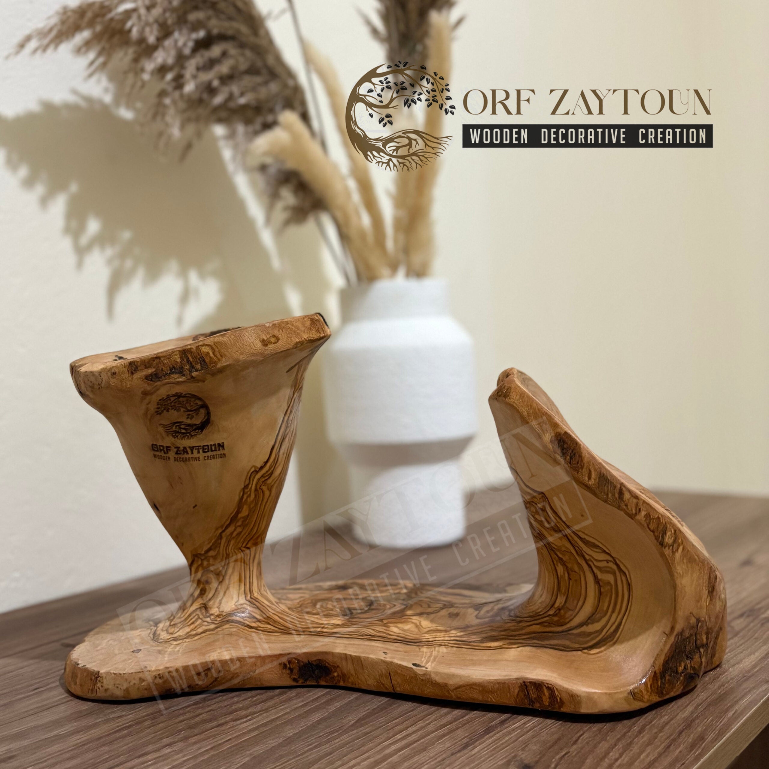 decoration bois piece unique en bois dolive pour un interieur raffine