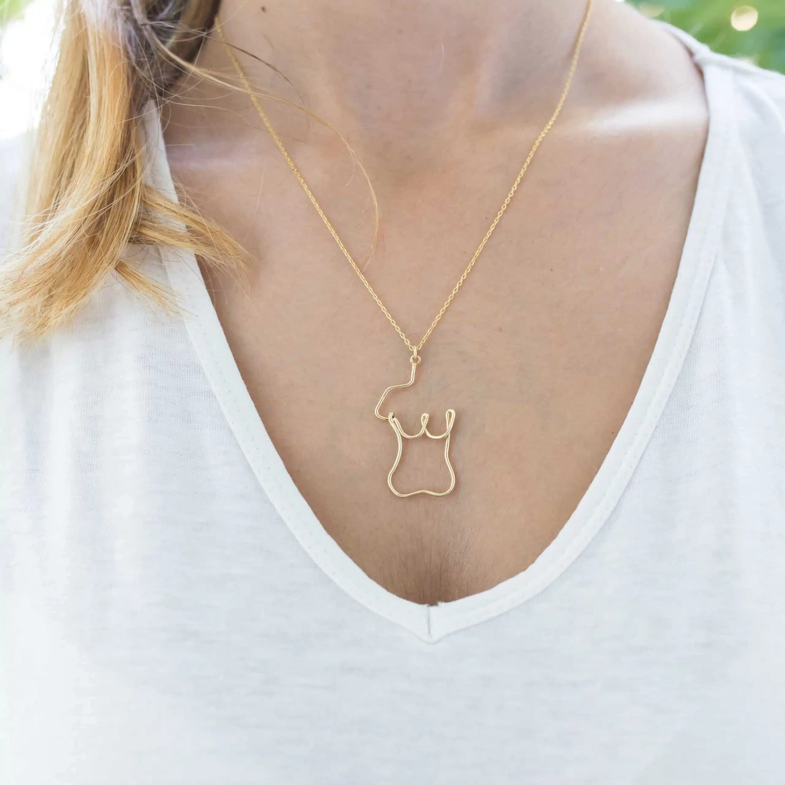 Collier corps féminin fait main en argent 925