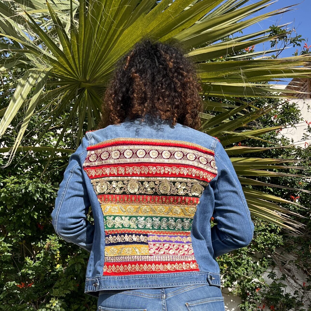 Veste en jean upcyclée Zemni pièce unique & écoresponsable