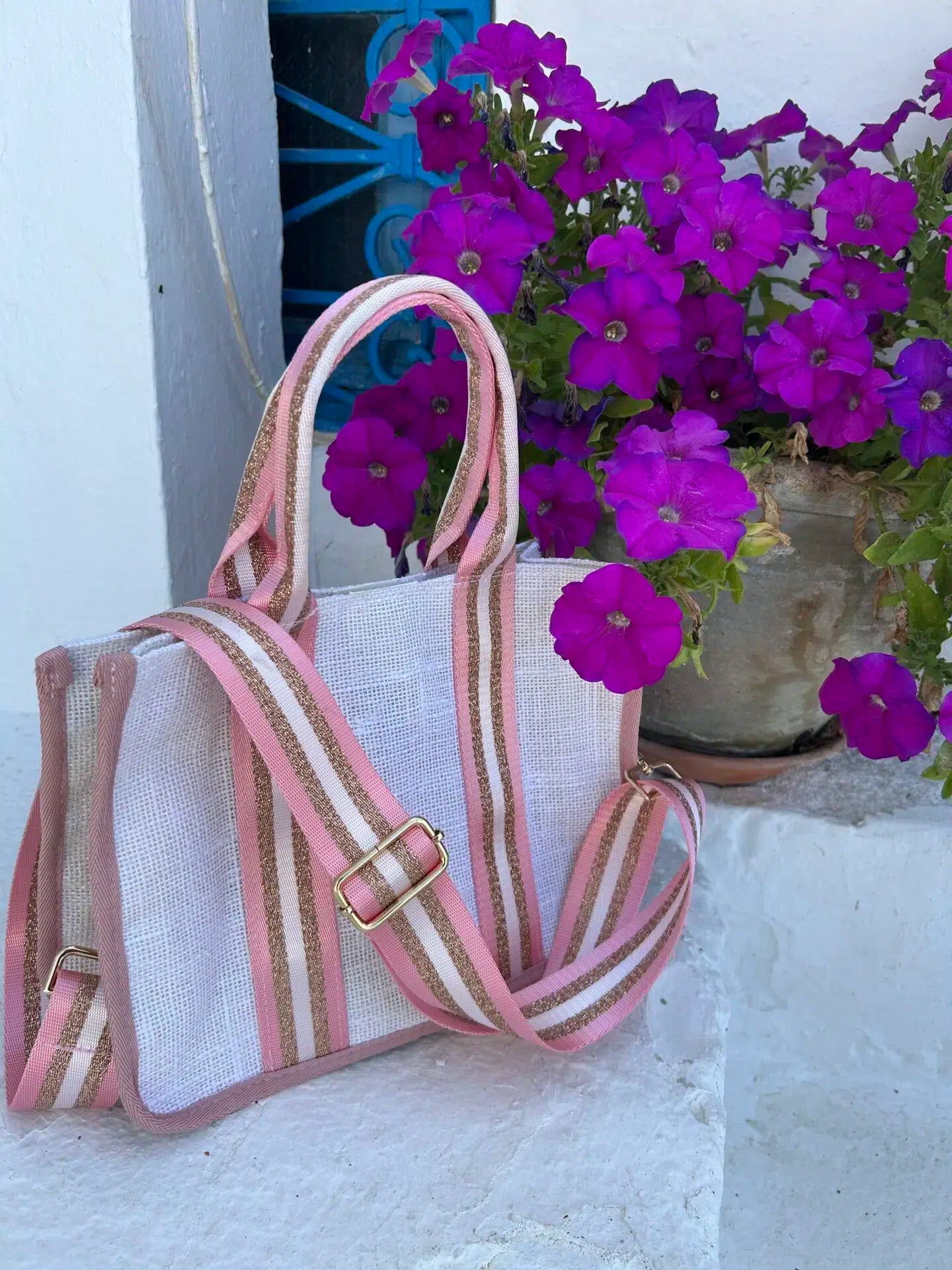 sac bandoulière blanc et rose lélégance moderne à adopter