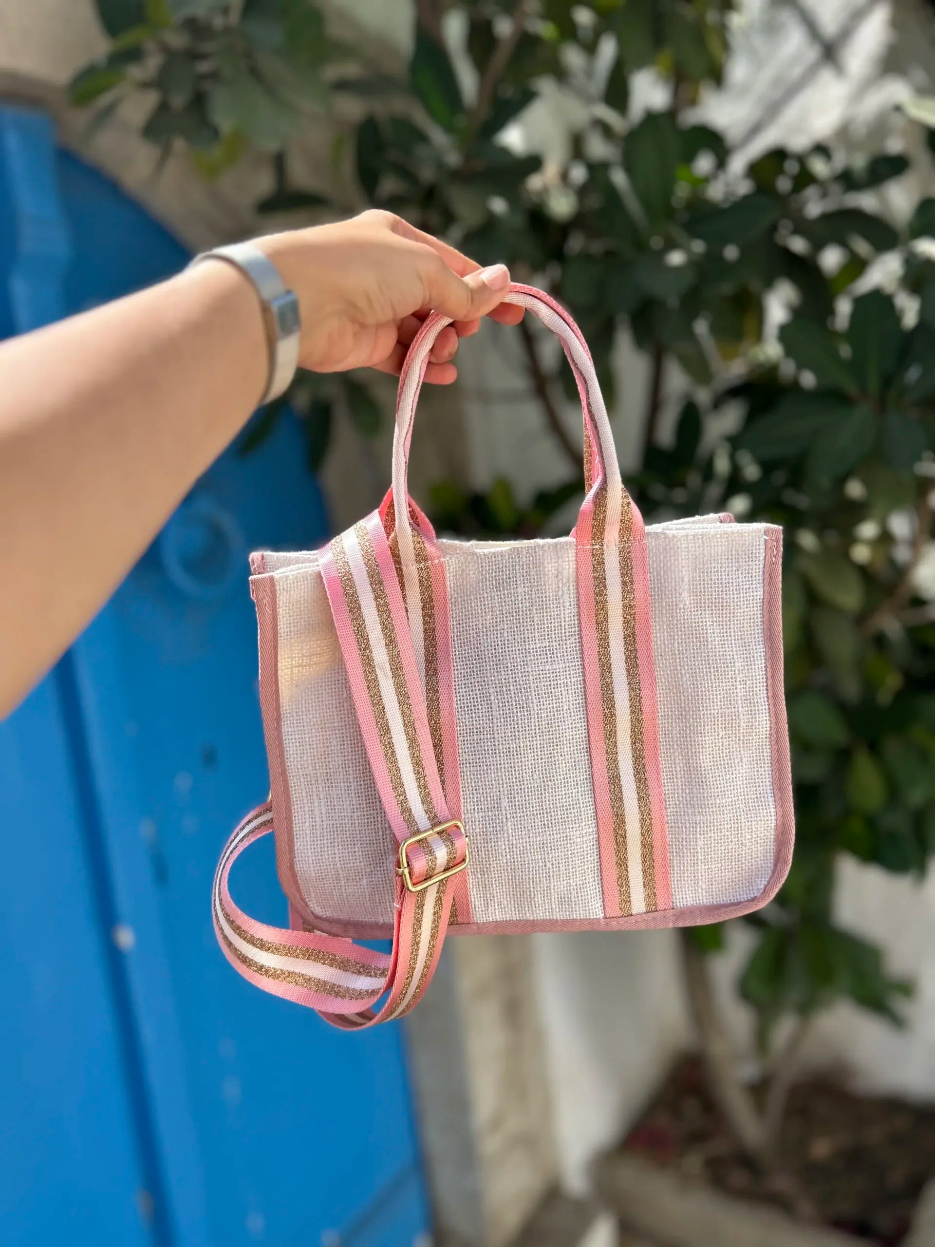 sac bandoulière blanc et rose lélégance moderne à adopter