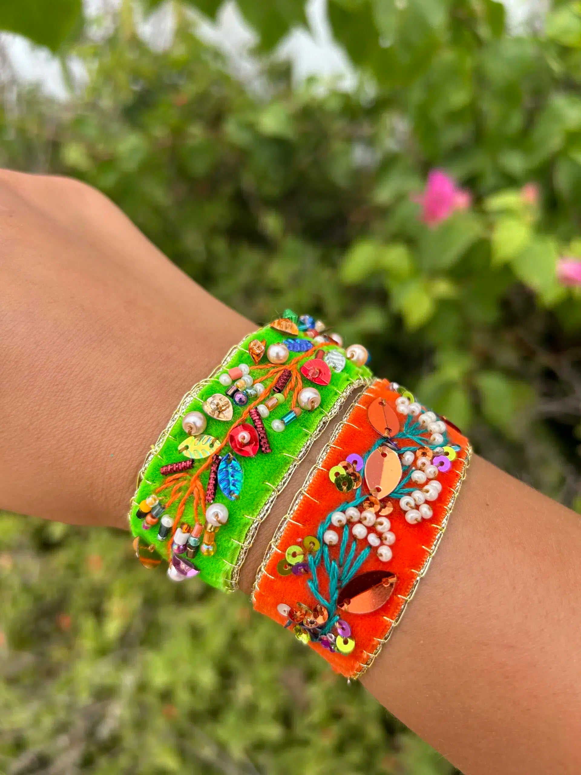Bracelet ajustable élégant brodé à la main pour un style unique