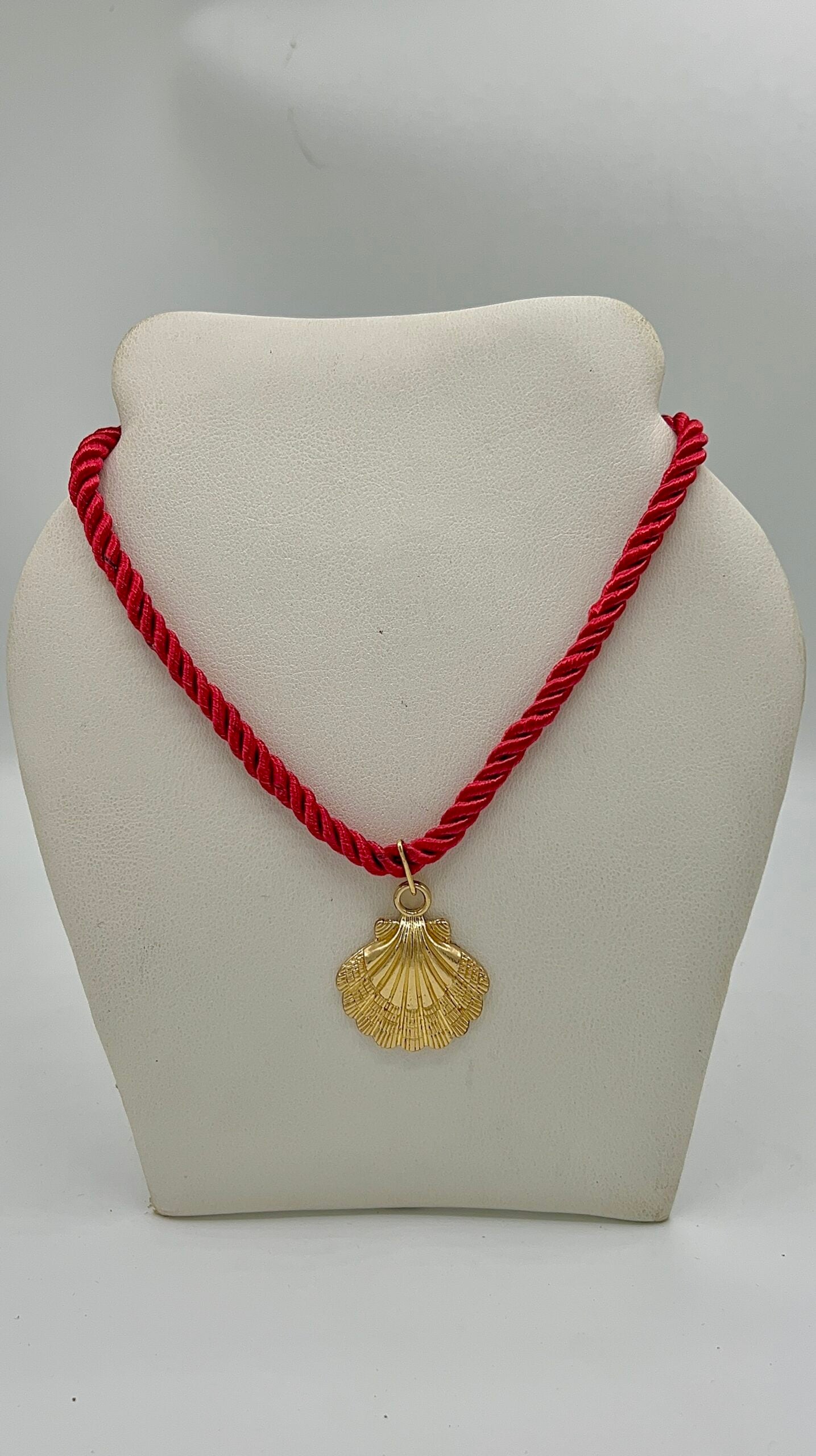 Collier en cordon satiné torsadé