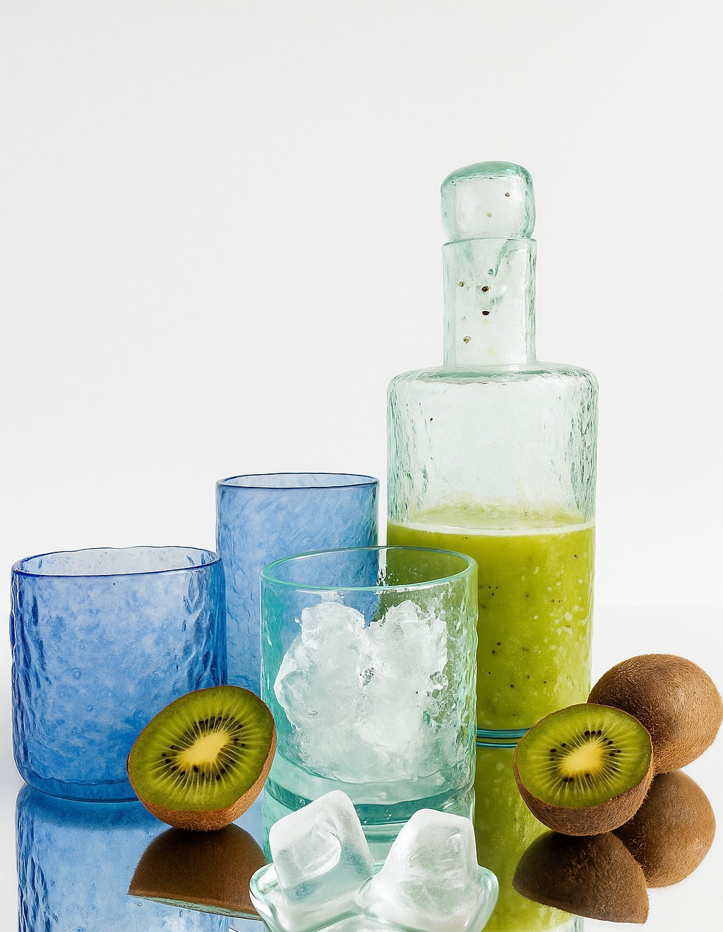 Carafe en verre recyclé soufflée à la main set exclusif 5 pièces