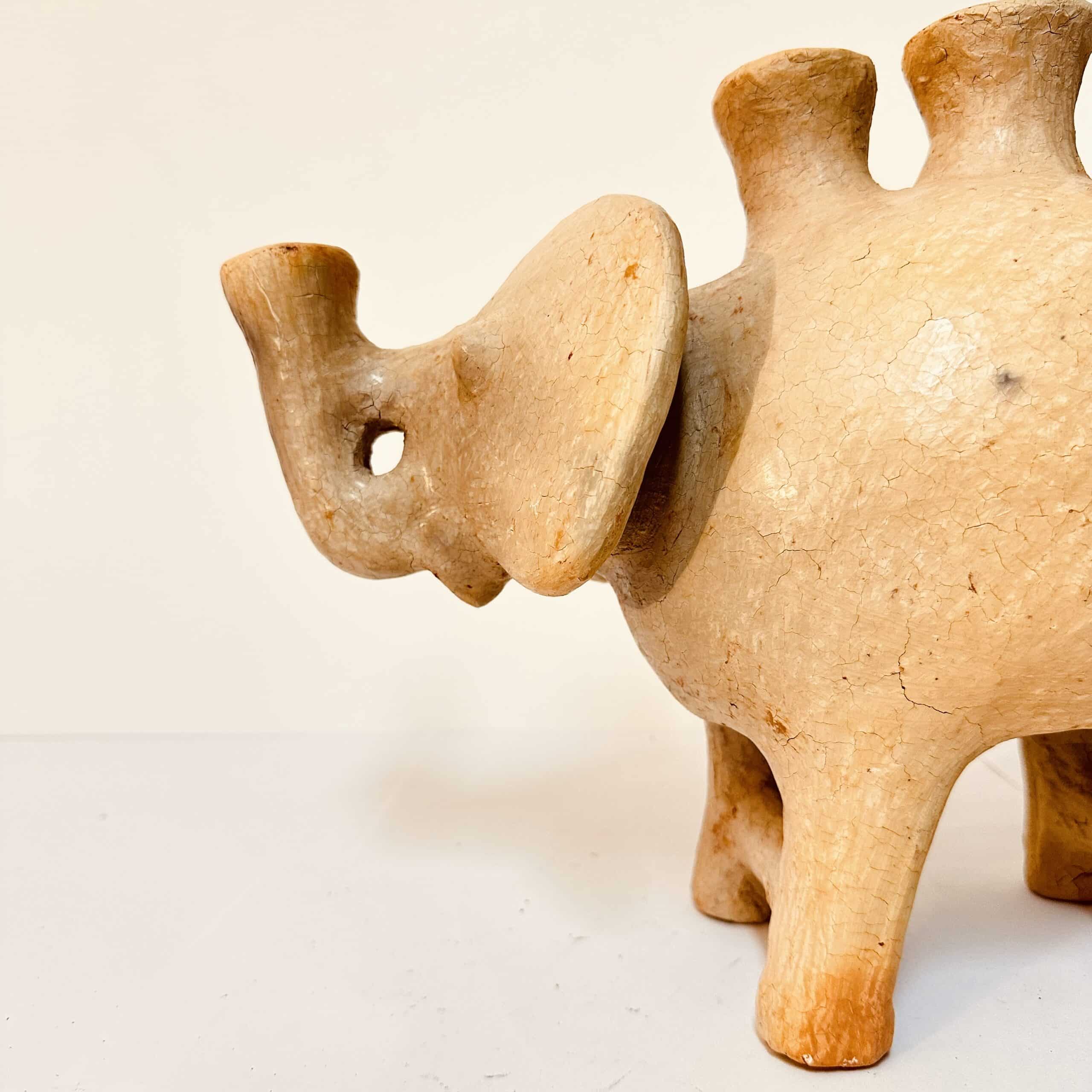 Bougeoir éléphant en terre cuite de Sejnane (25 × 40 cm)