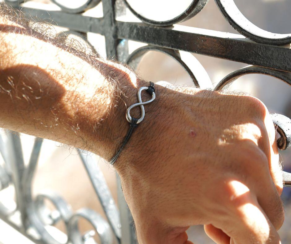 Bracelet cordon et acier inoxydable Infinité unisexe