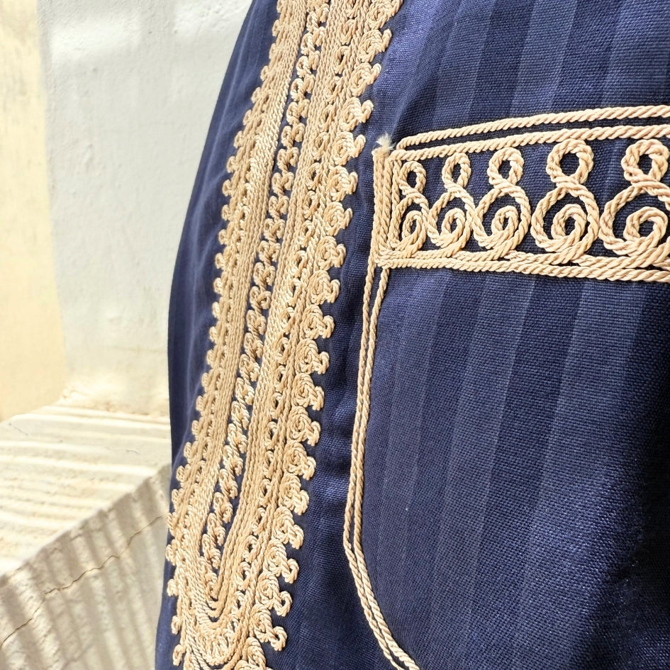 Jebba traditionnelle bleu roi avec broderie beige