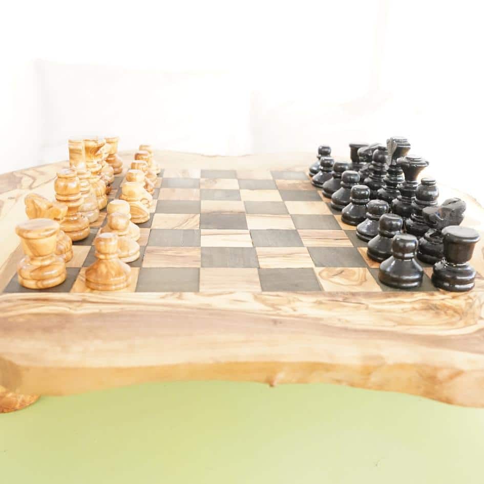 Jeu d'échecs en bois d'olivier