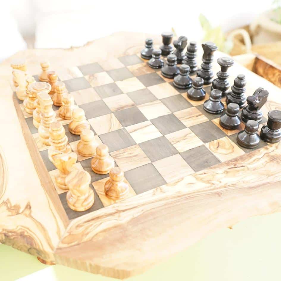 Jeu d'échecs en bois d'olivier