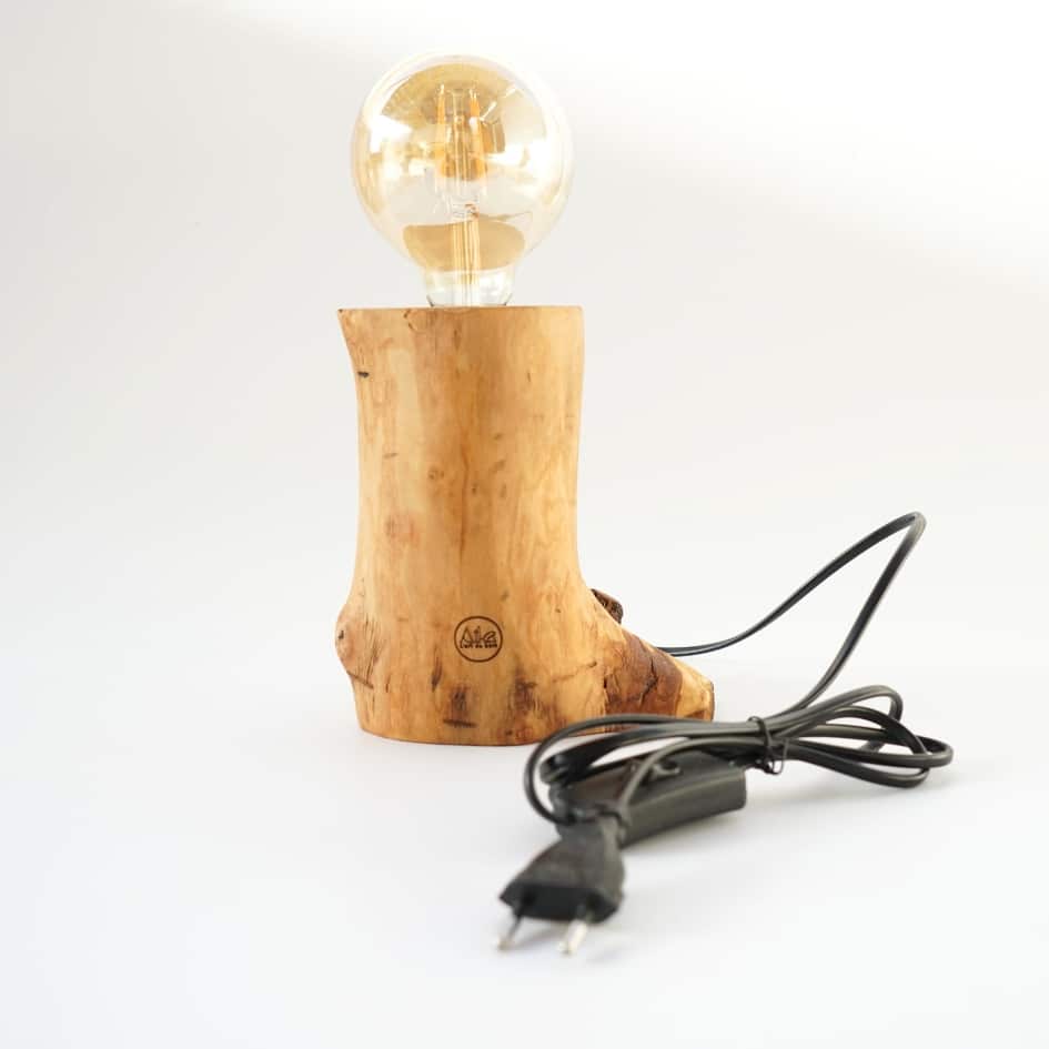 Lampe en bois d'olivier fait main avec un design unique (16 X15 cm, câble de 1,5 m)
