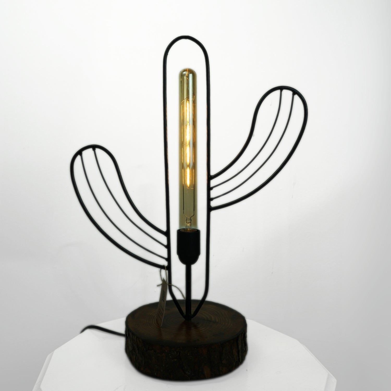 Lampe cactus artisanale : éclairez votre intérieur avec style