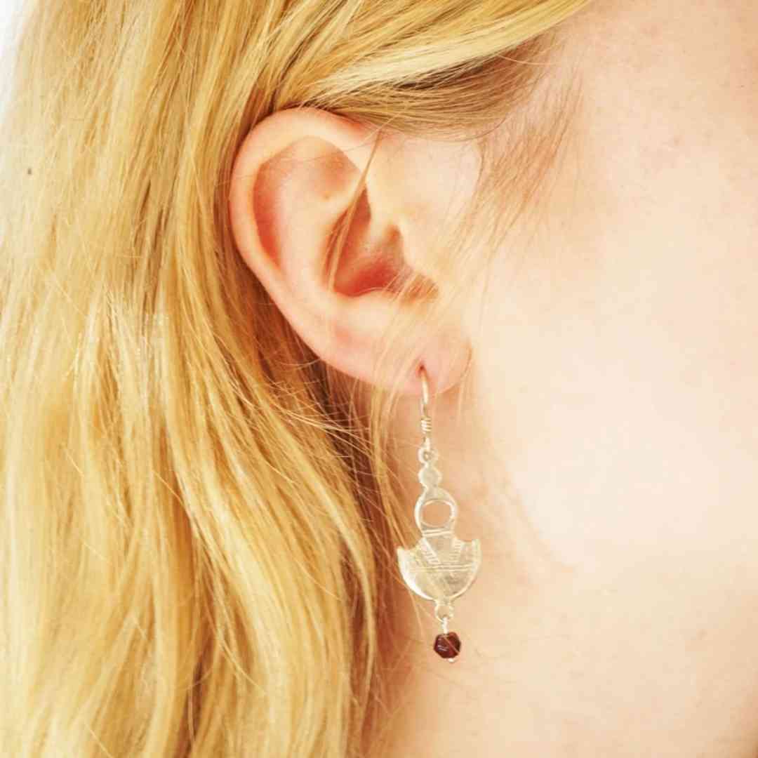 Boucles d'Oreilles Berbères en Argent et Pierre de Grenat