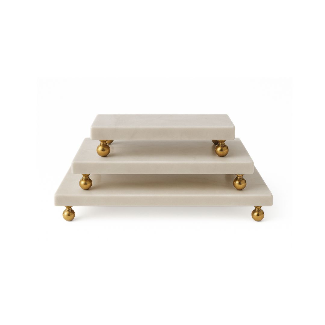 Pack 3 Planches en Marbre Blanc d’Italie avec Socle Doré