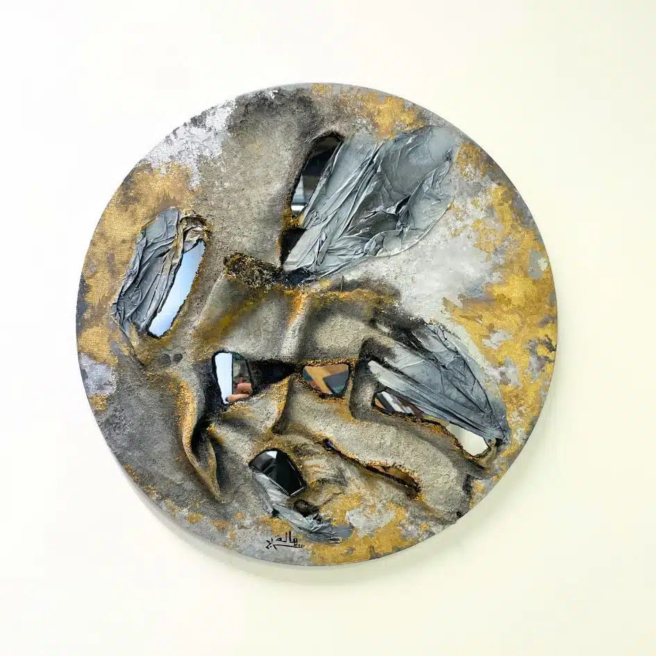 Décoration murale unique en pâte de bois et miroir pour un intérieur captivant