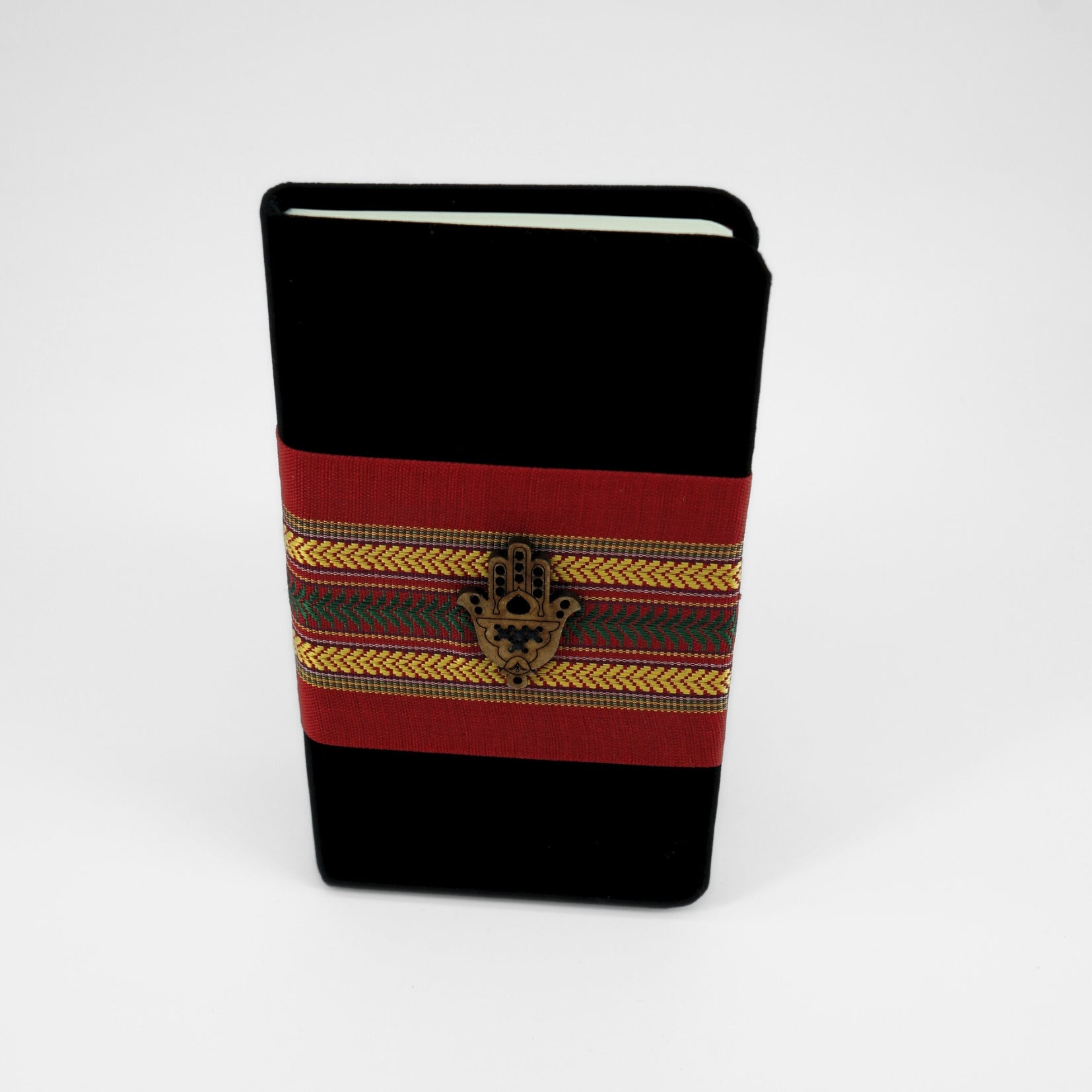 Notebook noir velour avec détails khomsa