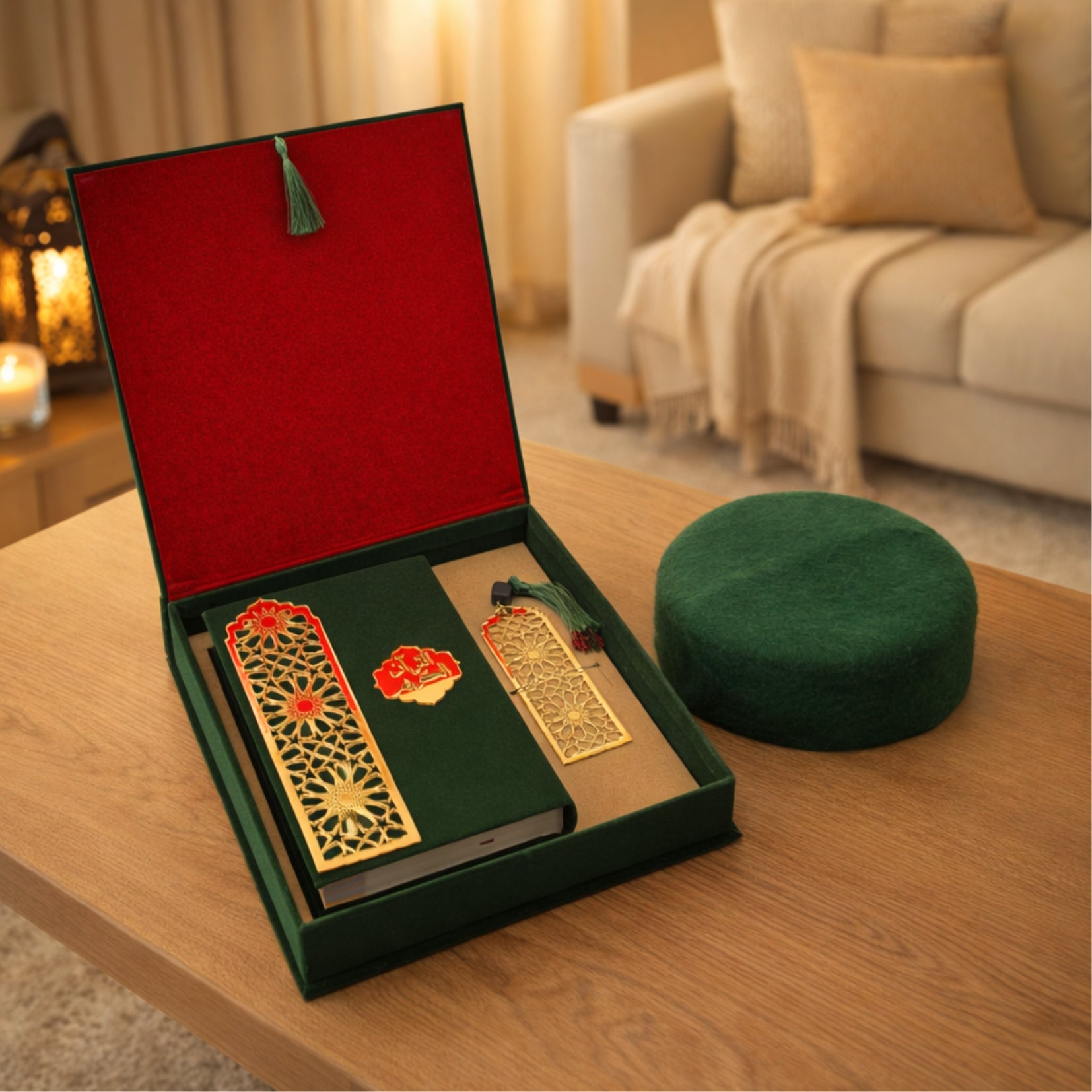 Coffret Coran vert avec marque-page à l’ambre et chechia