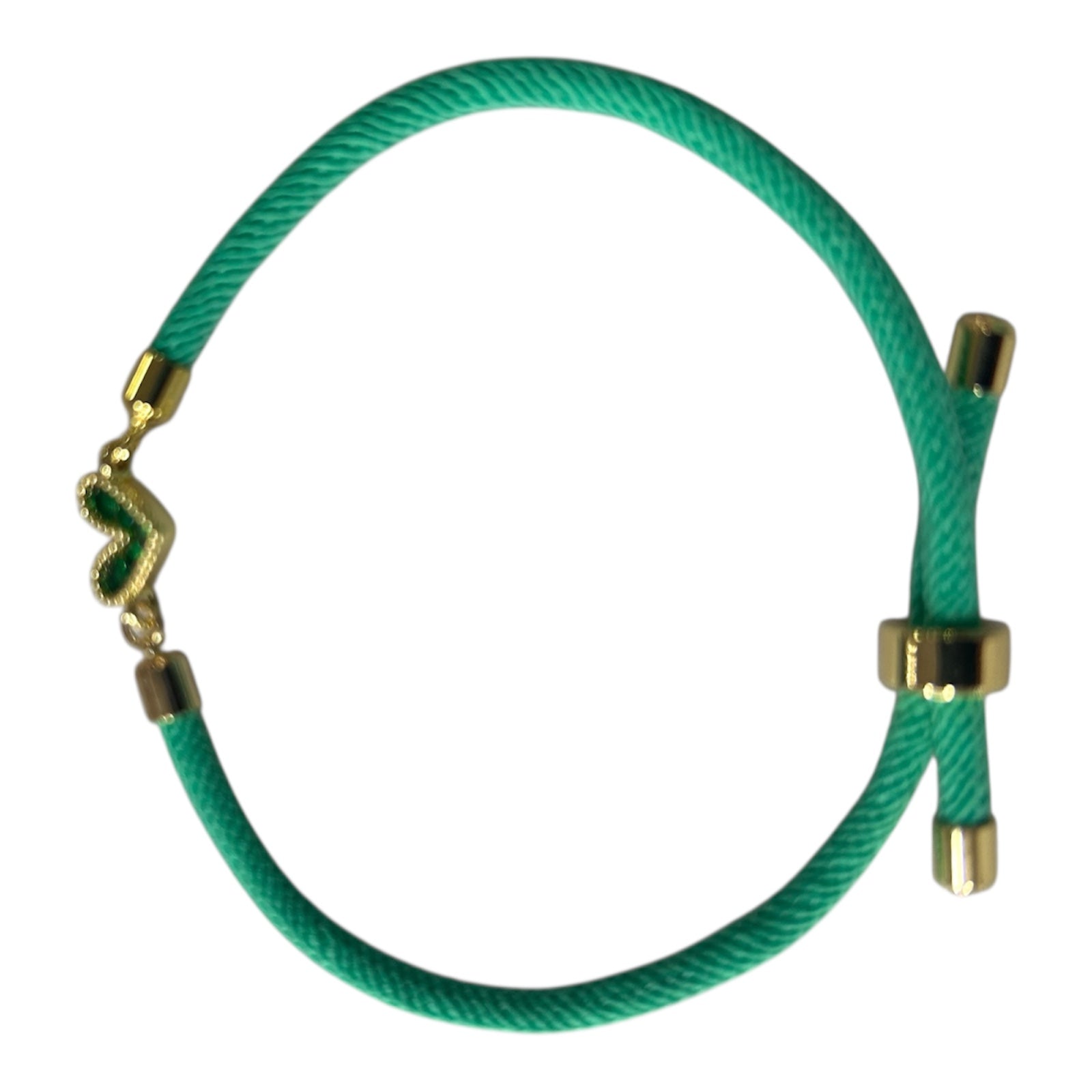 Bracelet en cordon vert avec cœur assorti