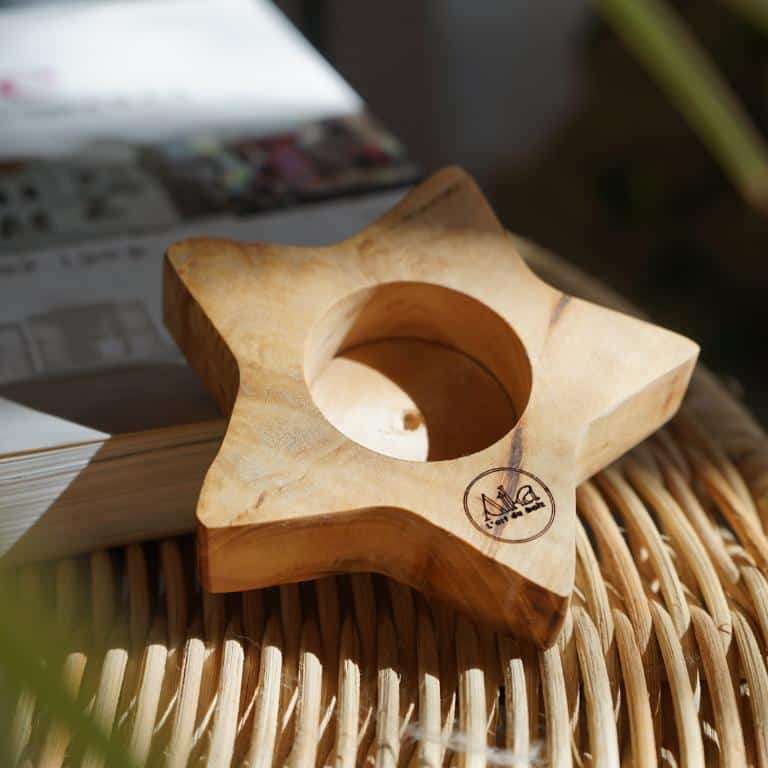 Porte bougie en bois d'olive étoile