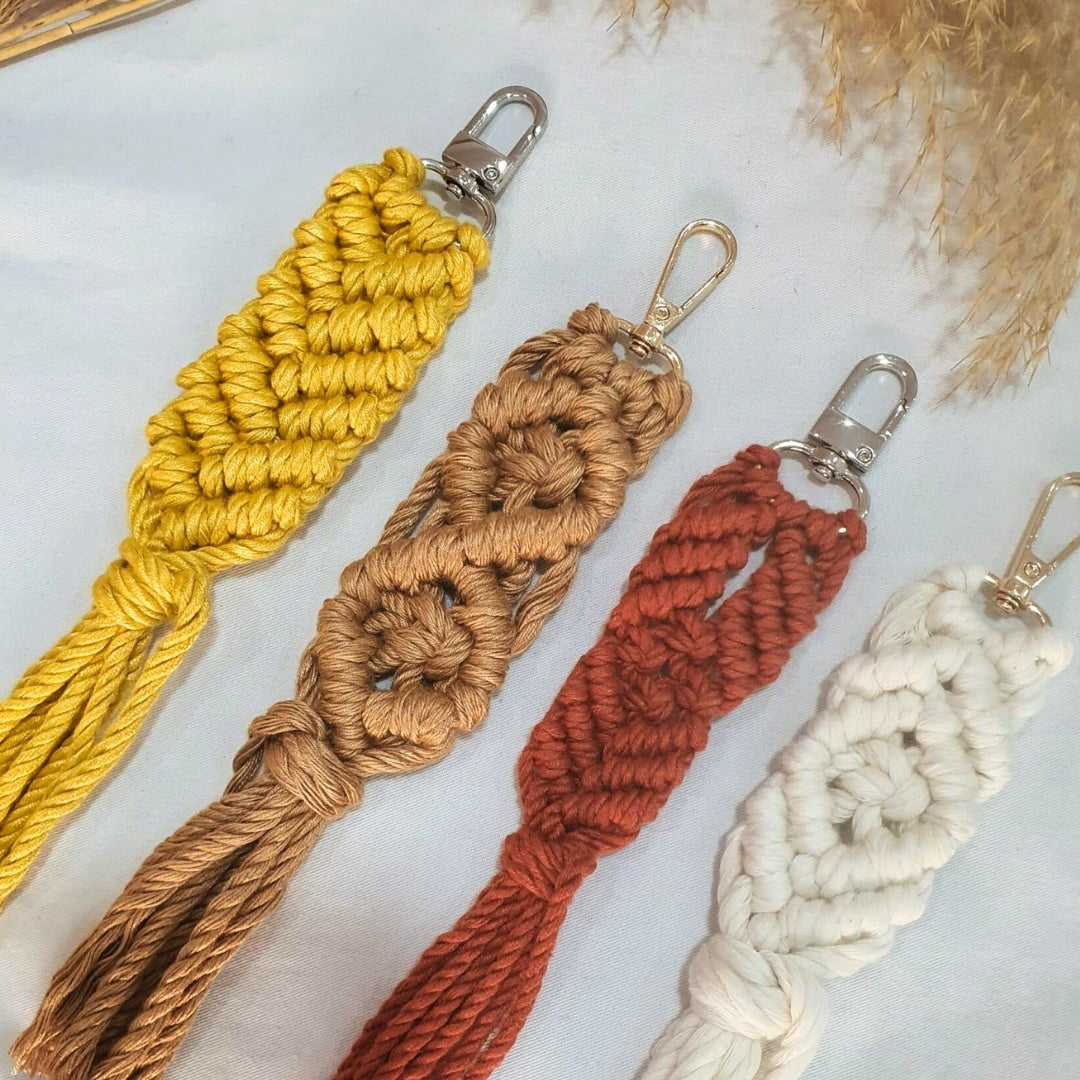 Porte-clé en macramé chic (12-15 cm)