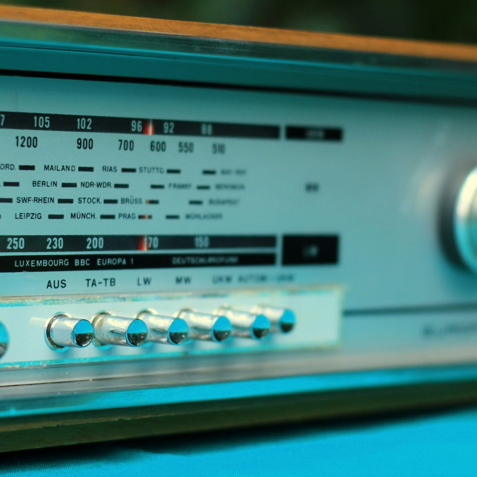 Poste radio vintage Europhon pièce unique état neuf élégance