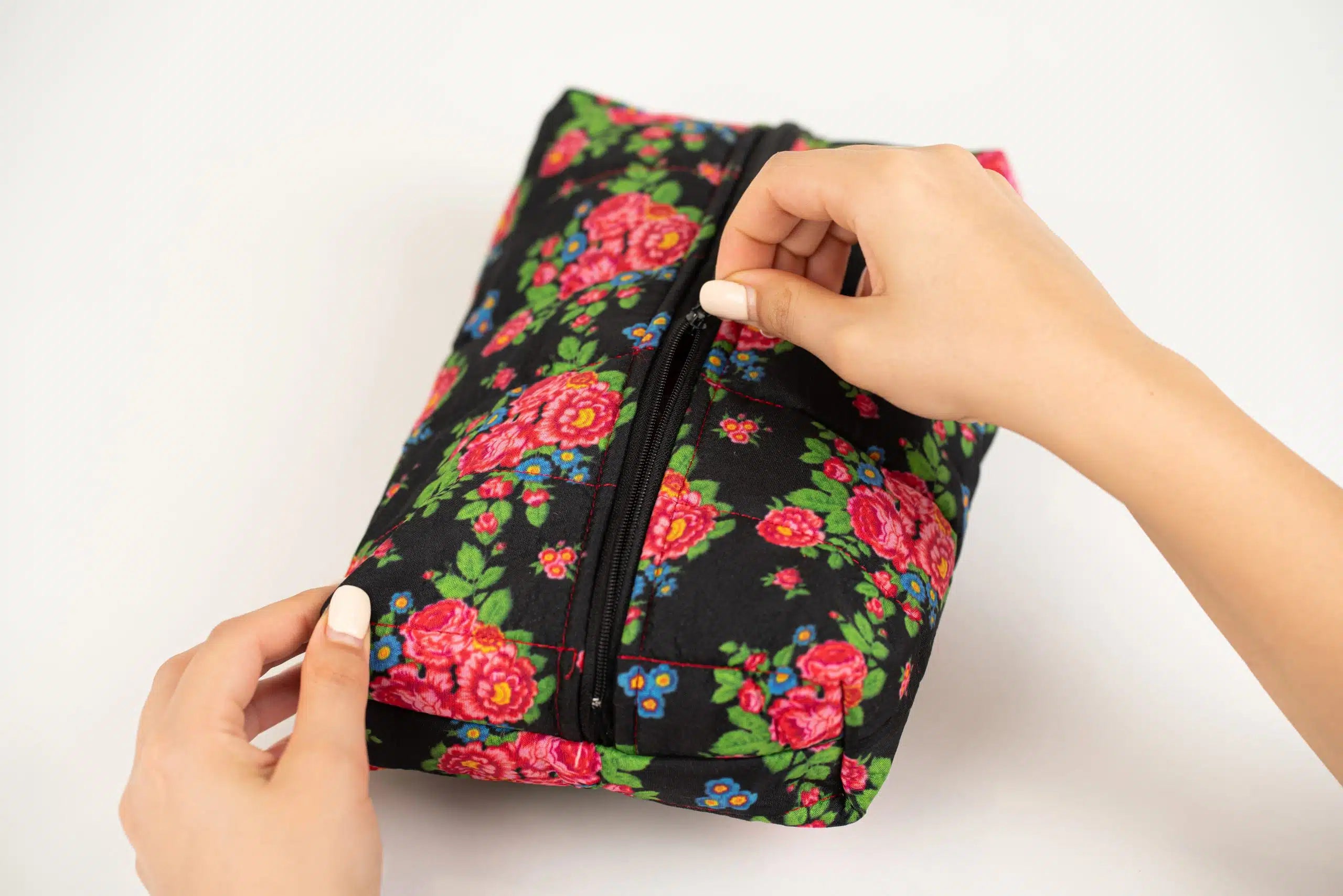 TROUSSE DE TOILETTE Imprimé Fleuri, Inspiré des Foulards Tunisiens