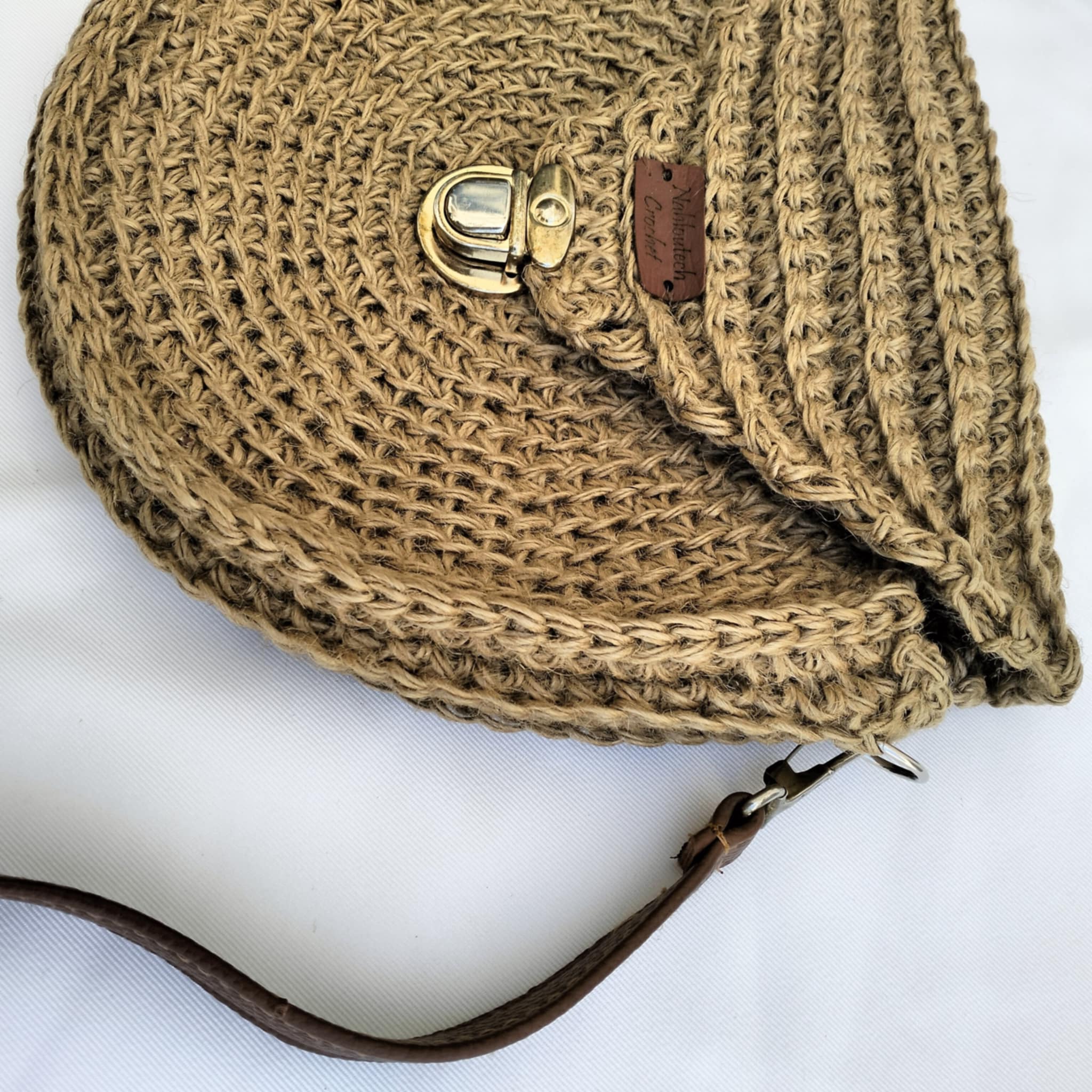 Sac rond beige en crochet en file de jute naturel (Copie)