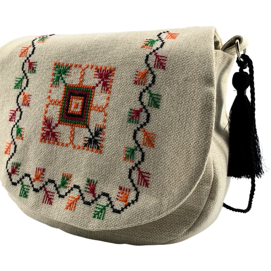 Sac brodé avec motifs multicolores