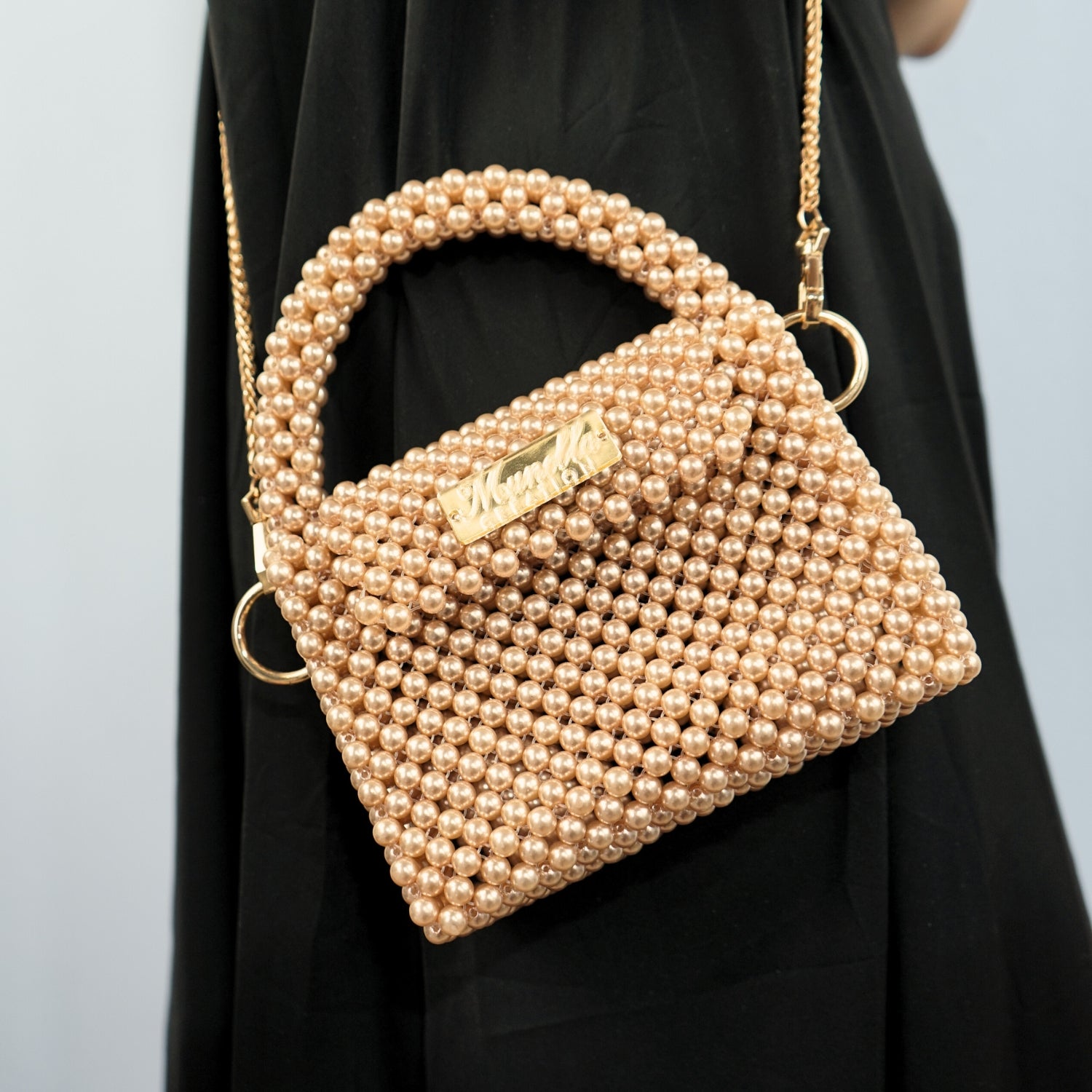 Sac en perle dorée : l'élégance incontournable !