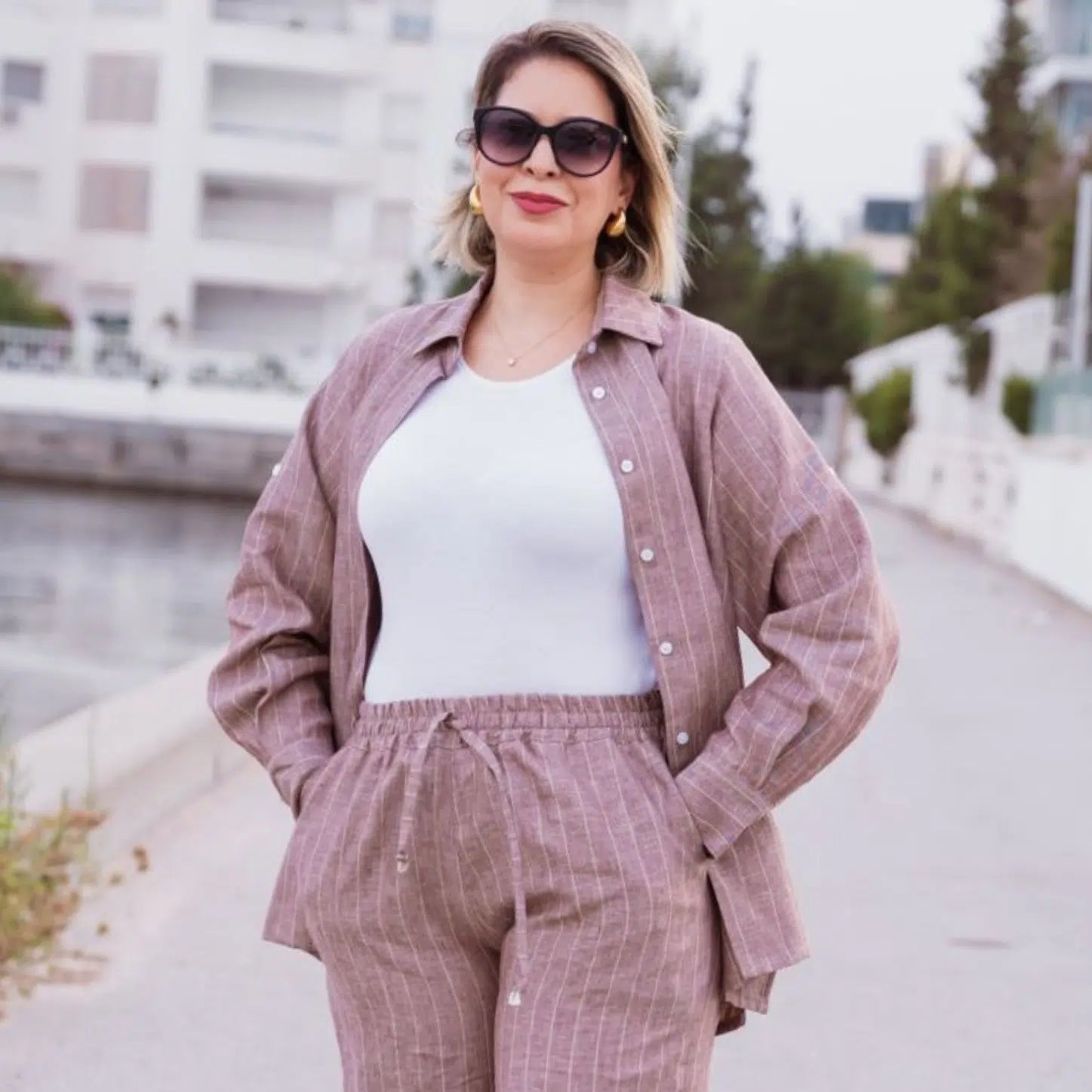 Set en lin marron à rayures