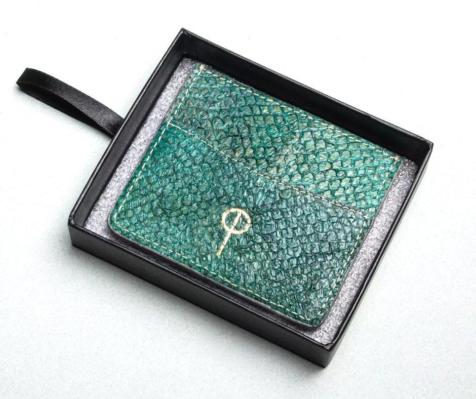 Porte-cartes en cuir de peau de saumon "Smeraldo Cardholder"