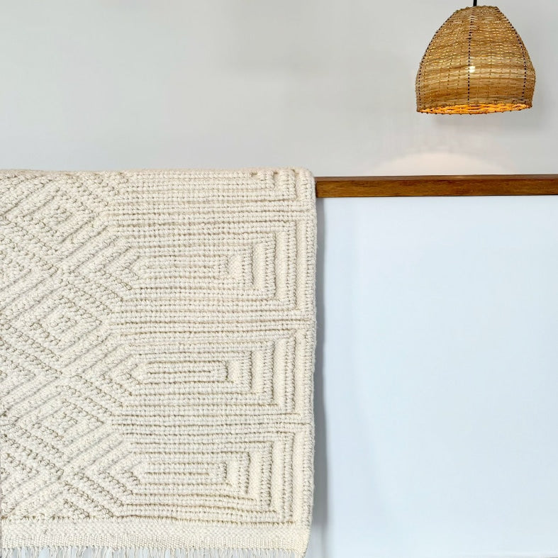 Tapis en laine géométrique bouclette GEOM – Personnalisable en Coton ou Laine